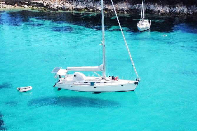 Sailboat Tour to the Island of Cannes - Inclusions and Onboard Amenities
