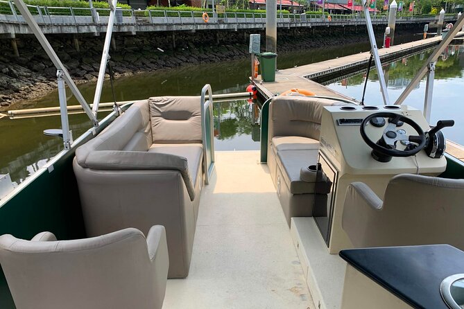 Sailing Along Straits of Johor: Brooklyn Cruise at Puteri Harbour - Included Amenities and Services