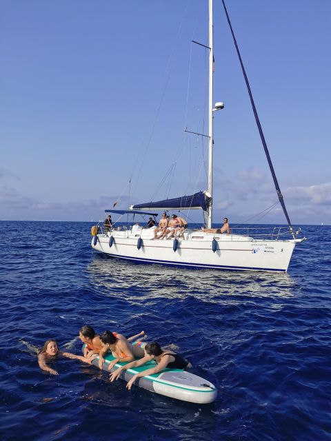 Sailing and Dining in Barcelona Local Restaurant! - Guided Tour Options
