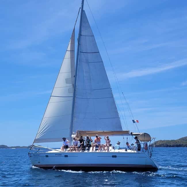 Sailing and Snorkeling Day Tour to Les Saintes - Key Points