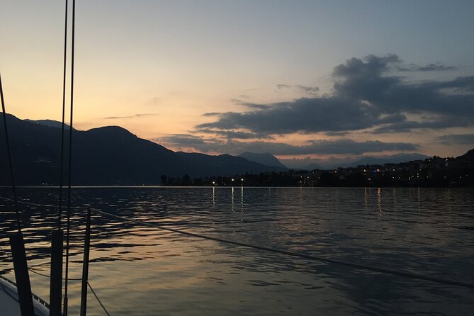 Sailing at Sunset on Lake Como: How to Escape From Daily Routine - Tips for a Memorable Sunset Voyage