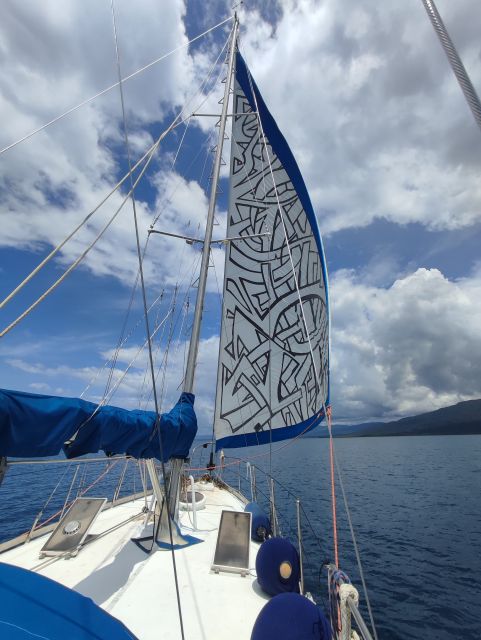 Sailing Atypic VIP - Itinerary and Experience