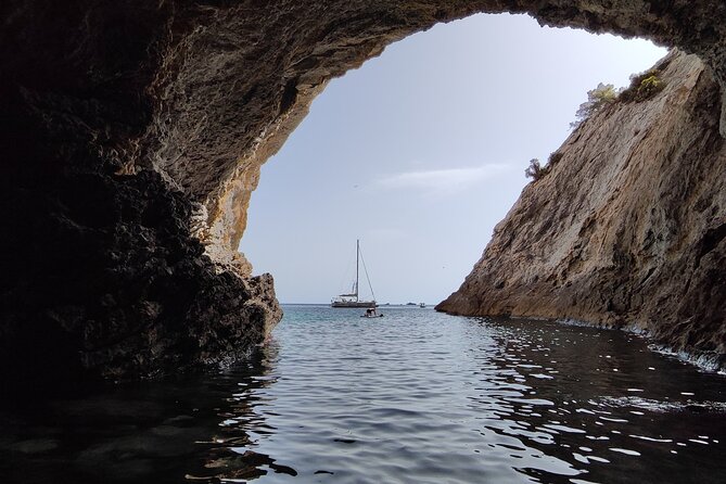 Sailing Day From Port Dandratx - Accessibility and Transportation