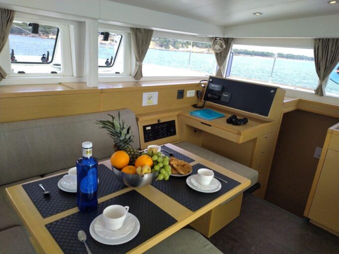 SAILING EXCURSION IN A PRIVATE CATAMARAN TO FORMENTERA - Duration of Excursion