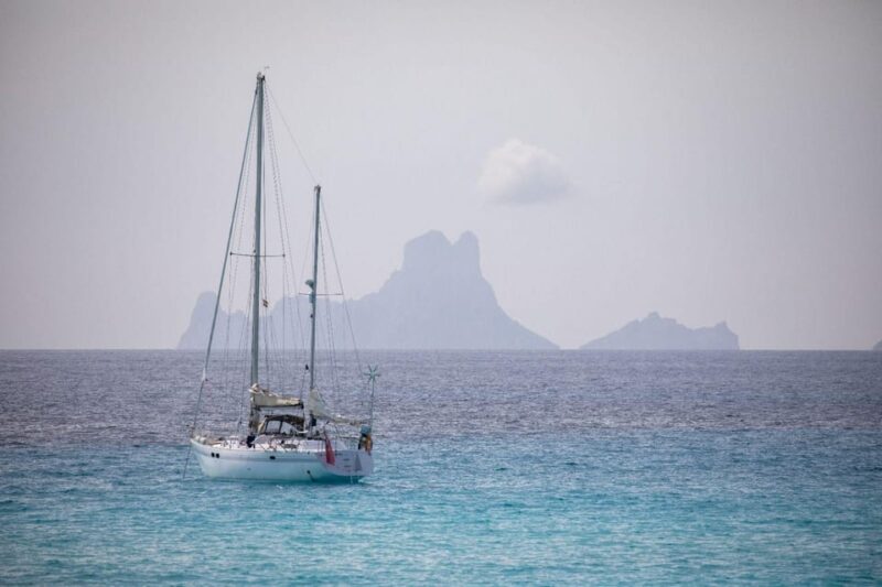 Sailing Experience Ibiza - Es Vedra Sunset - Meeting Point and What to Bring