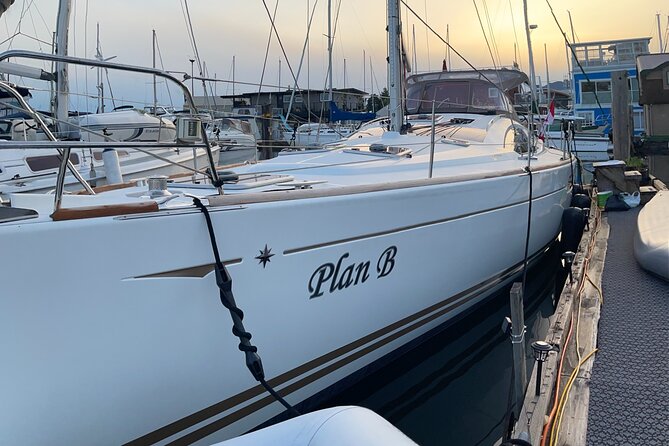 Sailing Experience on a 50' Sailboat - Sail Through Passage and Bowen Islands