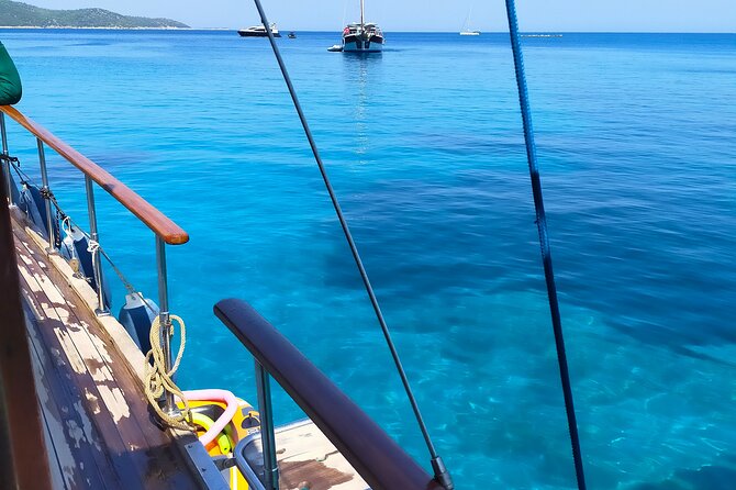 Sailing Experience With Bolero 1 Boat in Bodrum - Onboard Amenities and Services