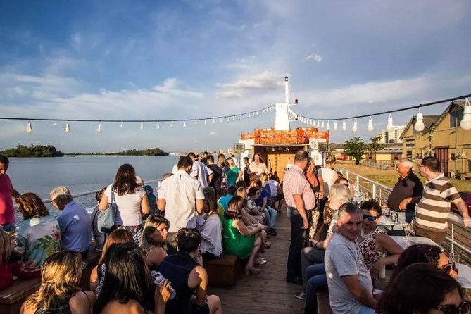 Sailing in Guaíba With White Swan Boat - Porto Alegre - Inclusions and Amenities