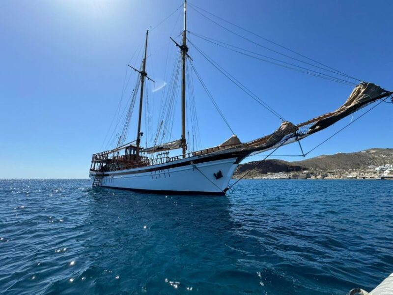 Sailing Into Sunset: With La Maia: Elegance & History at Sea - Exploring Volcanic Santorini Islands