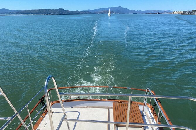 Sailing on Blue Skies on San Francisco Bay up to 6 People - Booking and Confirmation