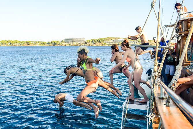 Sailing the Saronic Gulf: Agistri, Moni & Aegina All-Day Cruise - Tour Inclusions and Amenities