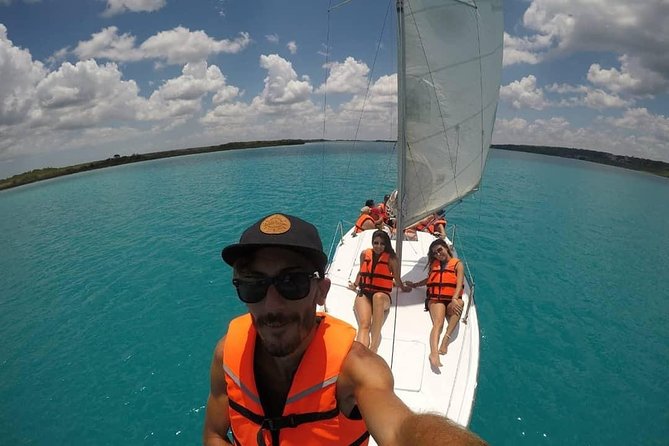 Sailing Tour Through the Laguna De Los Siete ColoresSailing Tour Through the Seven-Colored Lagoon - Additional Tour Information and Details