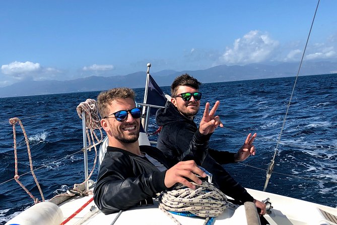 Sailing Towards the Devils Saddle - Positive Traveler Experiences