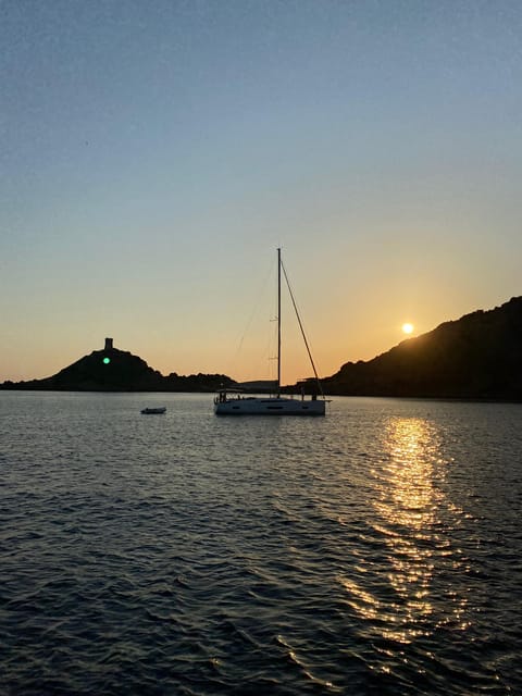 Sailing Trip to the Lérins Islands - Cruise - Crew and Amenities