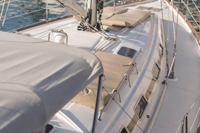 SAILING YACHT EXCURSION Tour, Food & Drinks Included! - Key Points