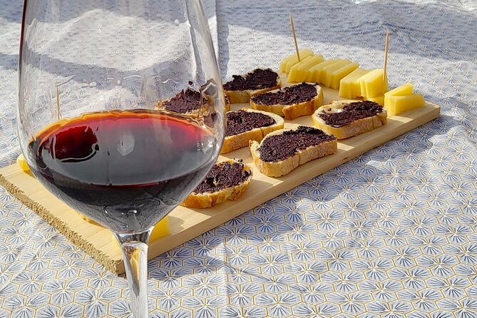 Saint-Emilion Afternoon Tour - 2 Wineries, Tastings & Delicacies - Visiting Two Wineries