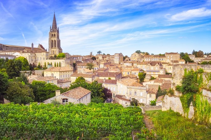 Saint Emilion Day Trip With Sightseeing Tour & Wine Tastings From Bordeaux - Group Size