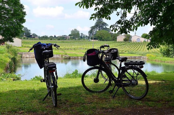 Saint-Émilion E-Bike Tour: Lunch, 2 Tastings & Transfers - Transportation and Inclusions