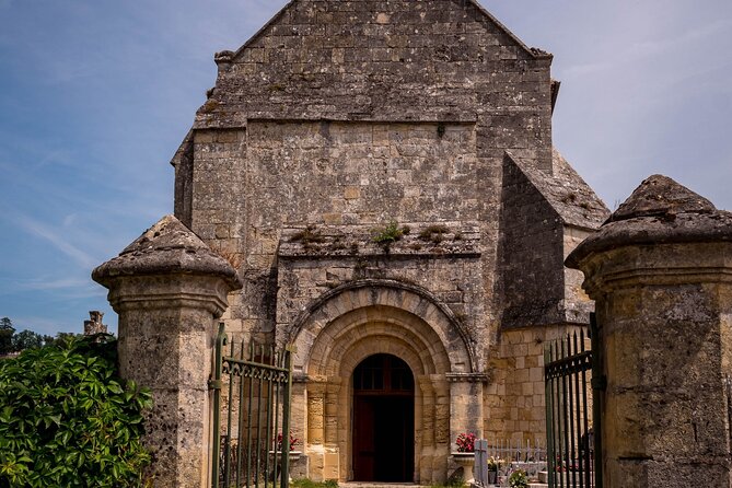 Saint-Emilion Wine Tour By Electric Bike, Lunch Included - Wine Tasting Experience