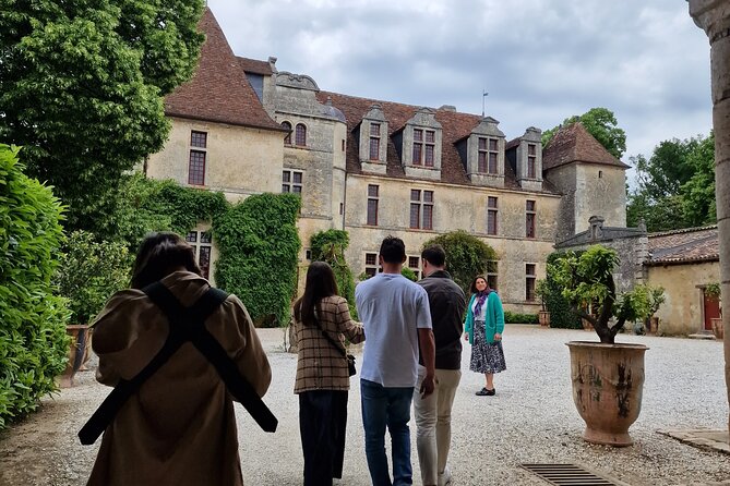 Saint-Emilion Wine Tour By Electric Bike, Lunch Included - Bicycle and Helmet