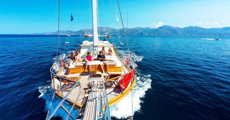 Saint Florent: Cap Corse Cruise With Swimming and Lunch - Boat and Amenities