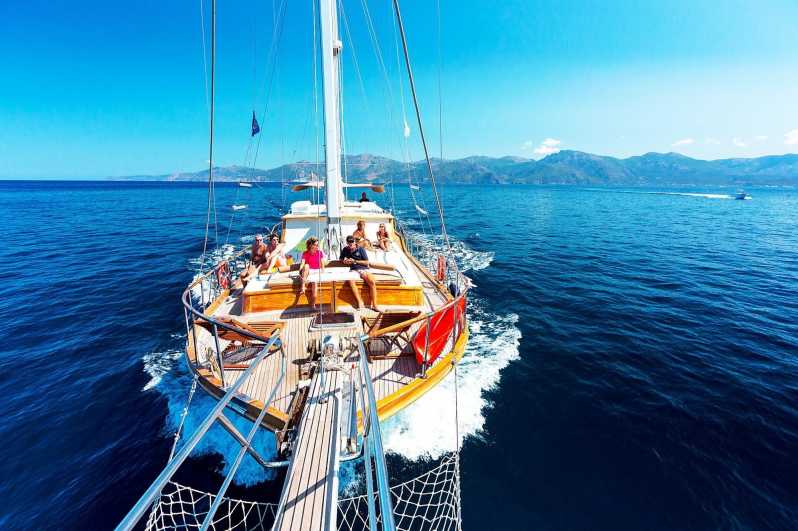 Saint Florent: Cap Corse Cruise With Swimming and Lunch - Culinary Experience