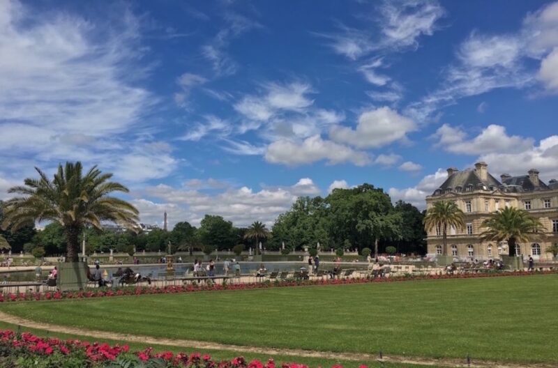 Saint-Germain-des-Prés: 2-Hour Walking Tour - Experience Local Streets