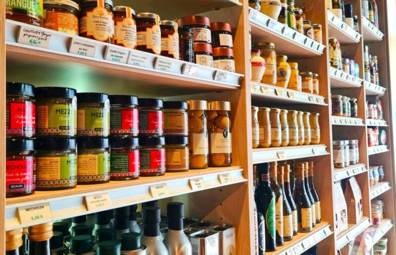 Saint Jean De Luz: Guided Walking & Gourmet Tour - Experiencing Local Life and Culture