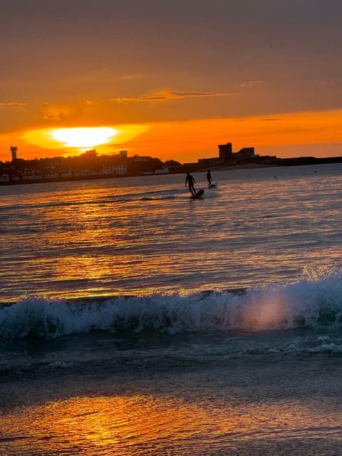 Saint-Jean-de-Luz: Jetsurf Initiation Sunset - Equipment and Safety