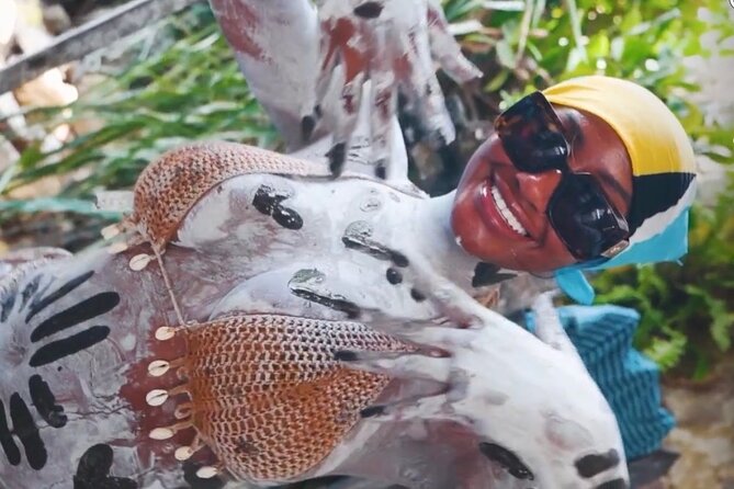 Saint Lucia Pitons Waterfalls and Mud Bath Experience. - Savoring the Creole Lunch