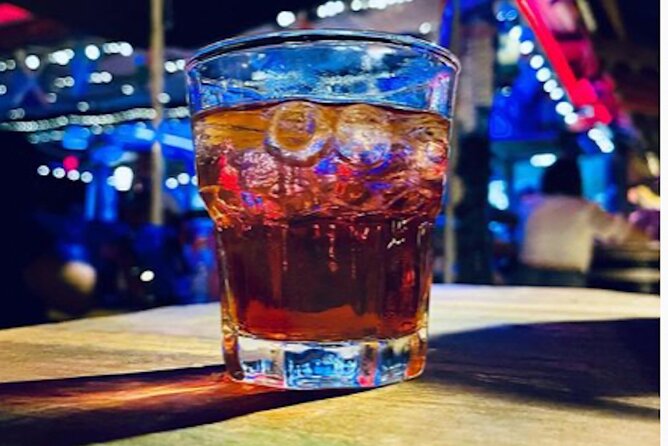 Saint Lucia Sundown Bar-Hop With CHIC - Chilling at the Marina Bar