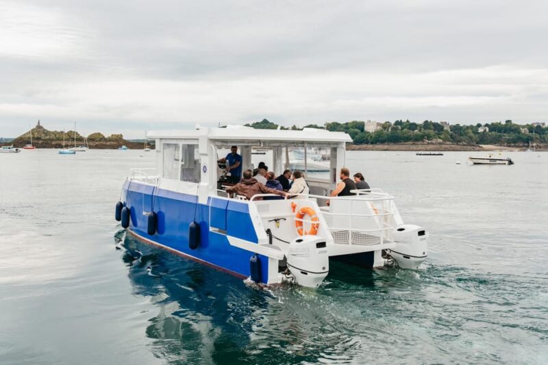 Saint-Malo: Guided Boat Tour With Local Captain - Key Points