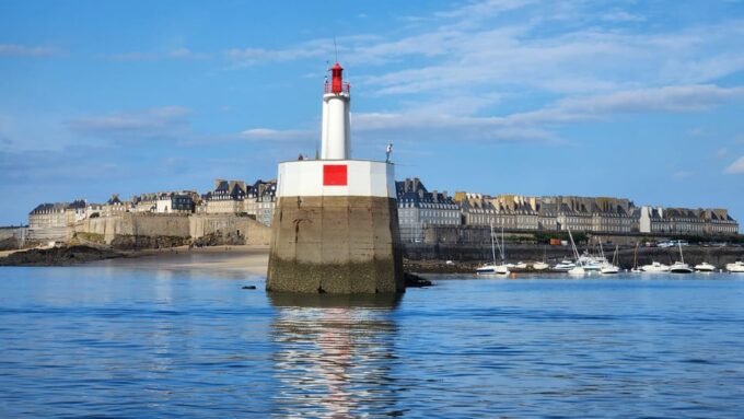 Saint-Malo: Sailing & Water Cab - Meeting Point and Preparation