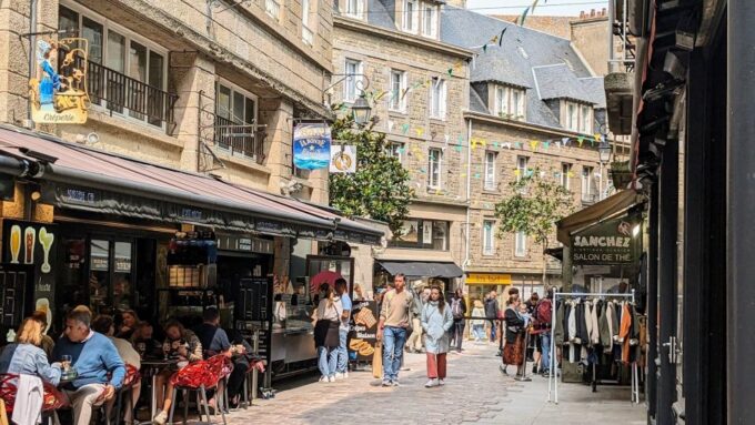 Saint Malo: Self-Guided Walk Through the Historic Old Town - What to Bring