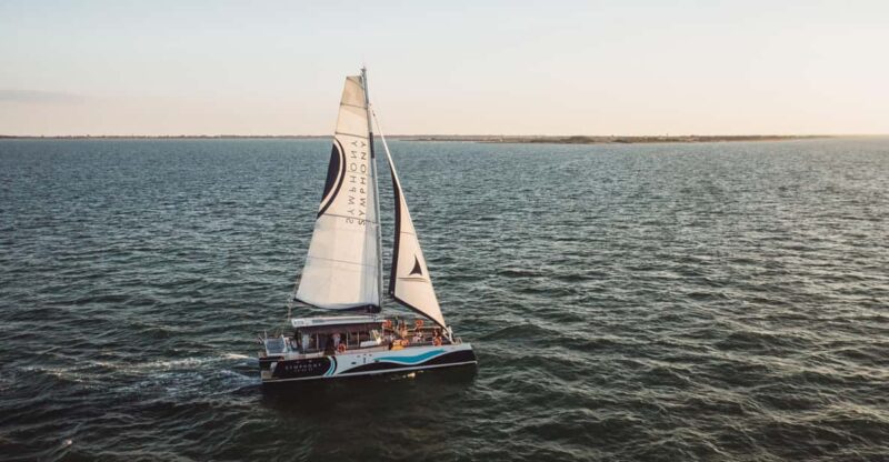 Saint-Martin-de-Ré: Sunset Catamaran Cruise (2h00) - Key Points