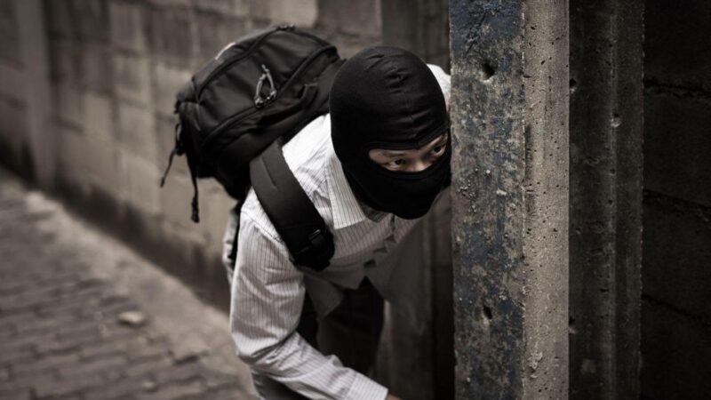 Saint-Pierre: Outdoor Escape Game Robbery In The City - Save up to 40% Discount