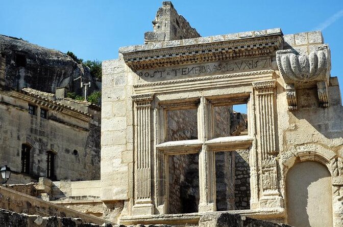 Saint Remy of Provence & Les Baux De Provence Minivan Tour - Key Points