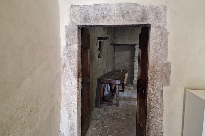 Saint Rita of Cascia and Her Birthplace Roccaporena Private Tour From Rome - Eucharistic Miracle at the Sanctuary