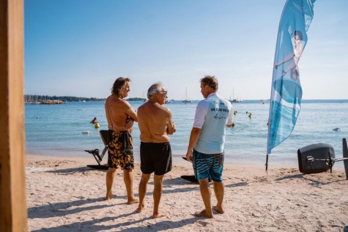 Saint Tropez: Electric Foil Rental - Capturing the Experience