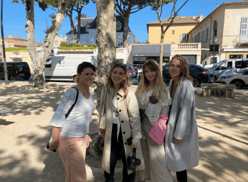 Saint-Tropez: Guided Walking Tour - Exploring the Harbor and Fish Market