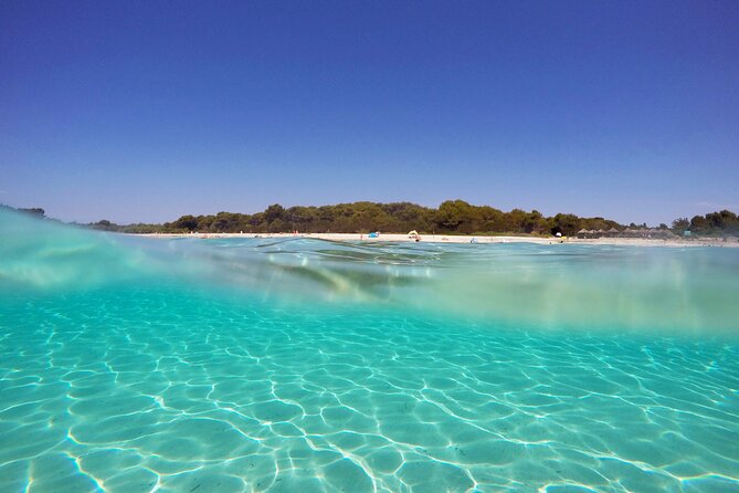 Sakarun Beach Small Group Boat Tour and Shipwreck Snorkeling - Tour Availability and Group Size
