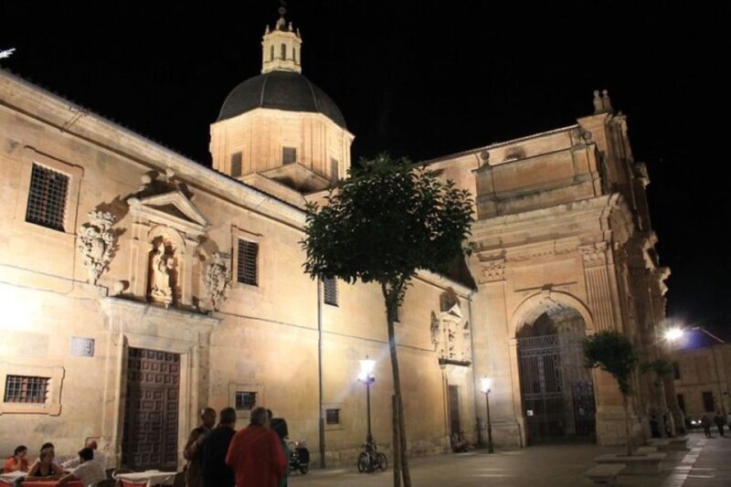 Salamanca: Evening Sightseeing Walking Tour - Highlights of the Tour