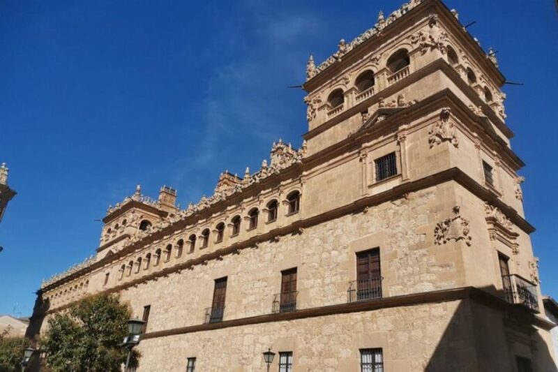 Salamanca: Guided Sightseeing Tour by Bicycle - Experience and Learning