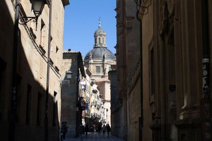 Salamanca: Guided Sightseeing Tour by Bicycle - What to Bring