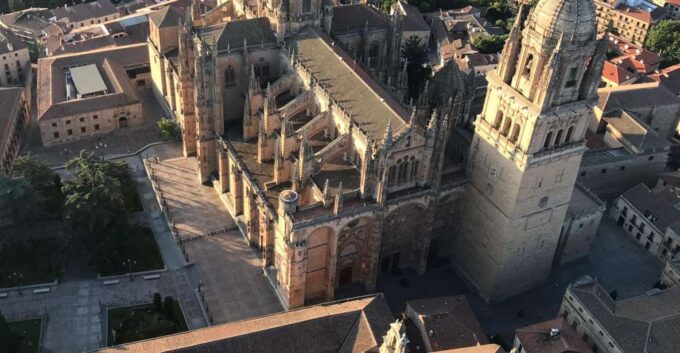 Salamanca: Hot-Air Balloon Ride With Cava Toast & Picnic - Important Considerations for Participants