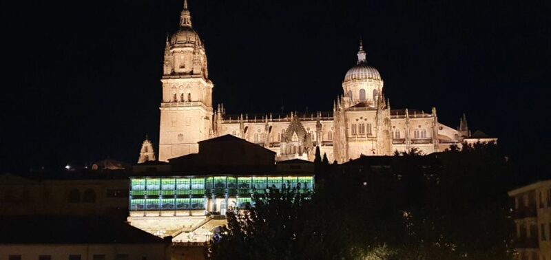 Salamanca: Legends and Stories Private Night Walking Tour - Itinerary Overview