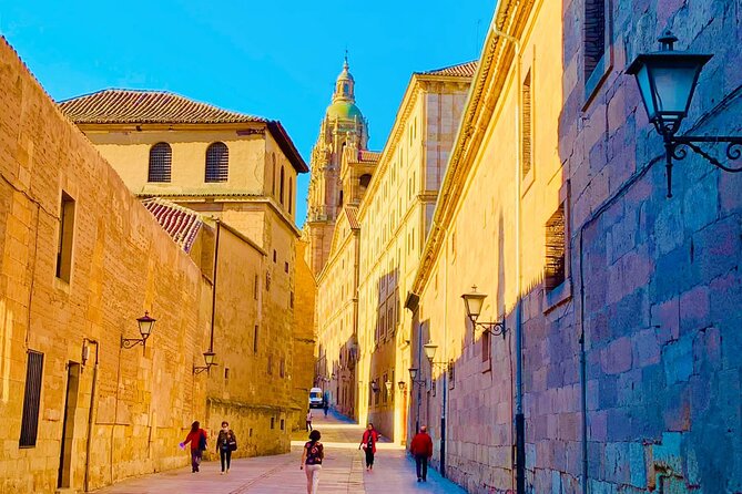 Salamanca Night Out (English) - Vibrant Nightlife Exploration