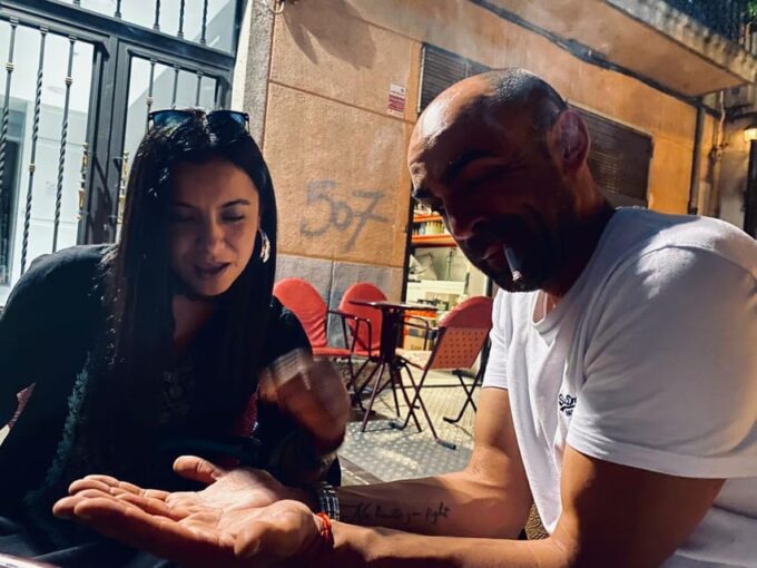 Salamanca: Palmistry, Come and Discover Your Path in Your Hands - Audio Recording of Reading
