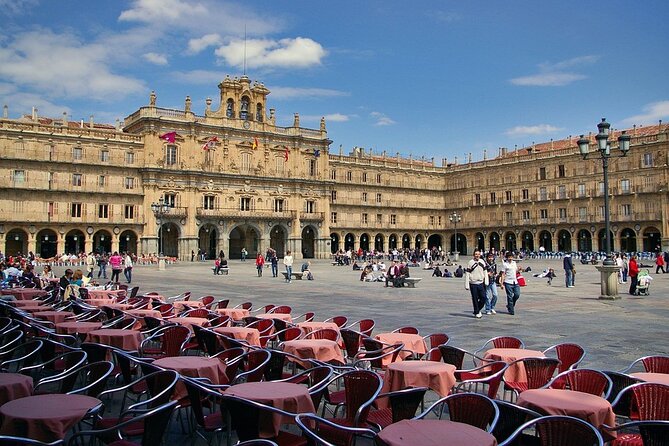 SALAMANCA WITH CAPITAL LETTERS, MONUMENTAL, HISTORICAL-ARTISTIC. BILINGUAL - Accessibility and Additional Information