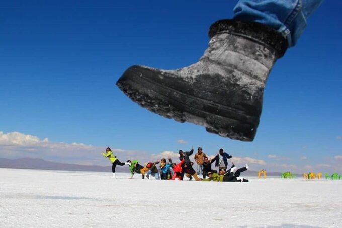 Salar De Uyuni 2-Day Trip - Relaxing Saruvo Hot Springs